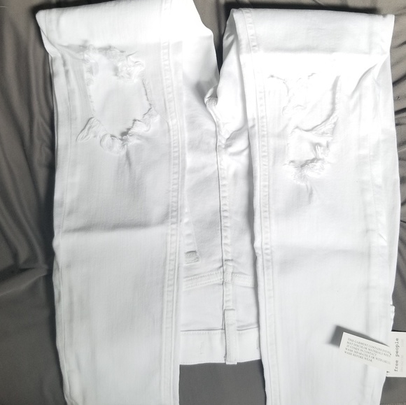 Brand new FREE PEOPLE white Jean's size 29 NWT - Picture 5 of 8